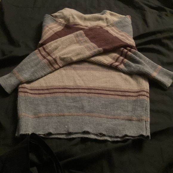 Women’s Justin Blake V-Neck Sweater - Picture 5 of 7